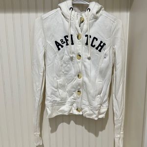 Abercrombie , color white